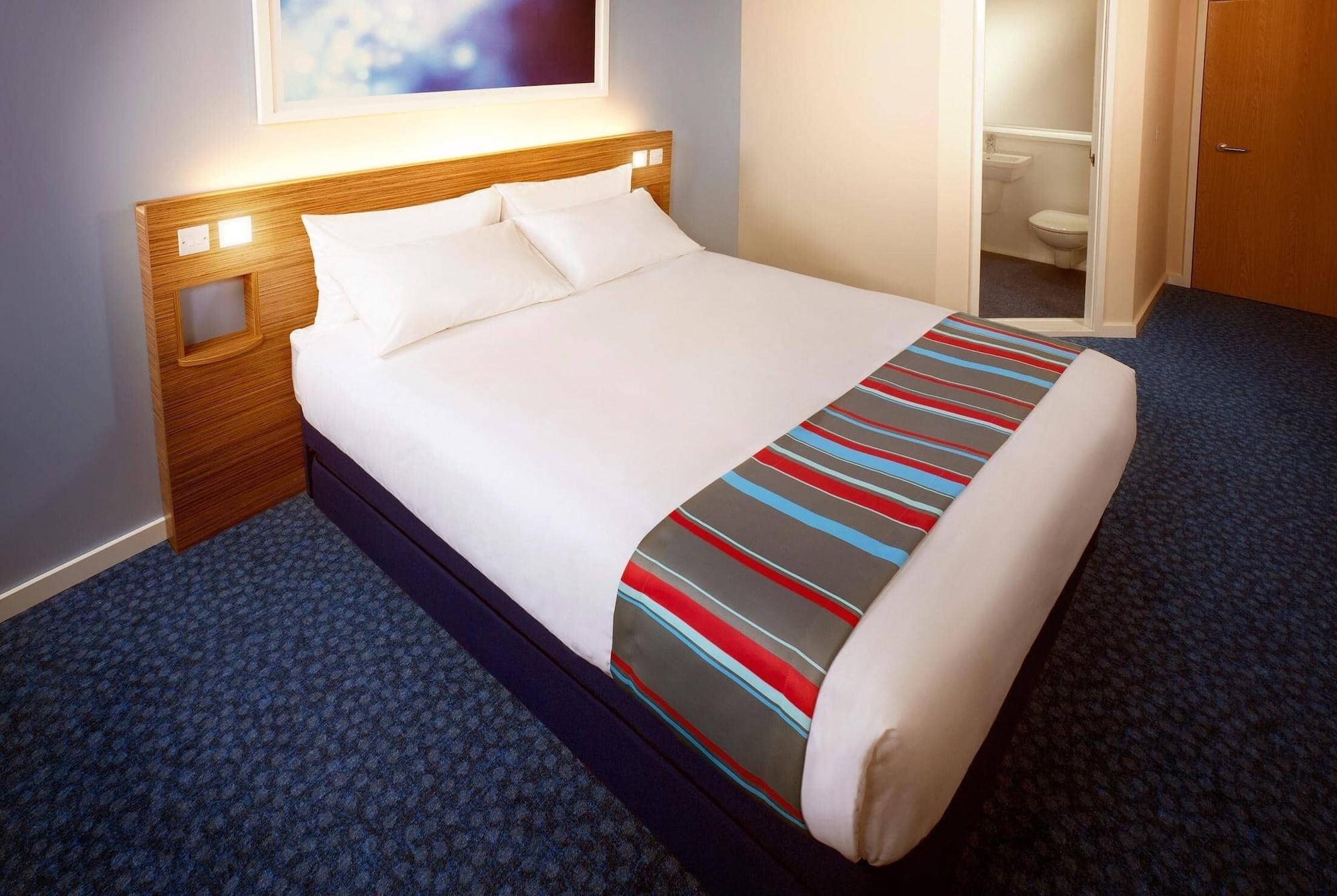 Travelodge Battersea Londen Buitenkant foto