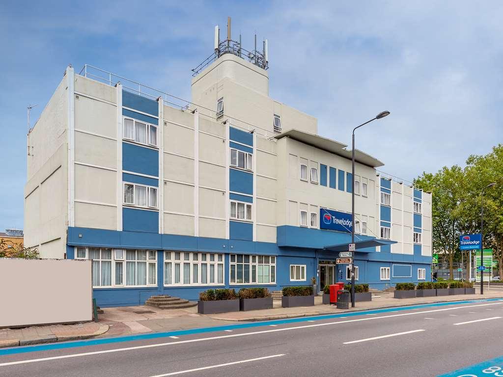 Travelodge Battersea Londen Buitenkant foto
