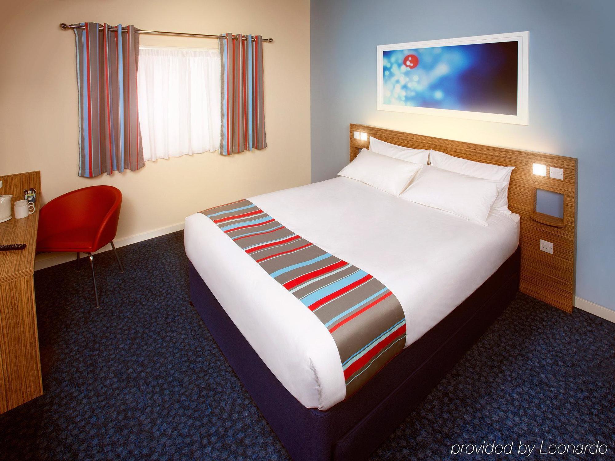 Travelodge Battersea Londen Buitenkant foto